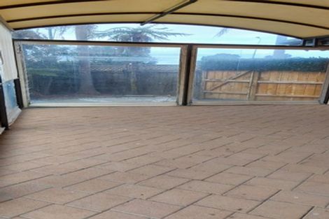 Photo of property in 66 Blackwood Drive, Wattle Downs, Auckland, 2103