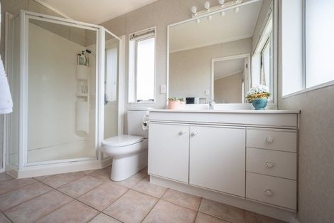 Photo of property in 22 Ballycullanie Place, Dannemora, Auckland, 2016