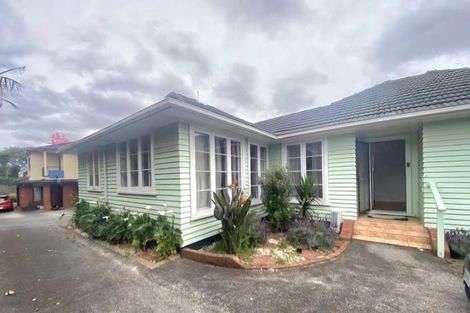 Photo of property in 54 Hayr Road, Three Kings, Auckland, 1042