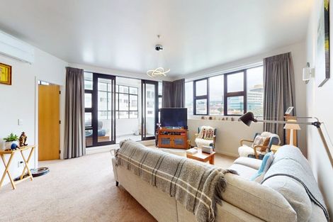 Photo of property in Endeavour Apartments, 9/125 Thorndon Quay, Pipitea, Wellington, 6011