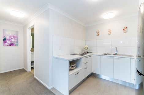 Photo of property in 2/2 Ocean View Road, Milford, Auckland, 0620