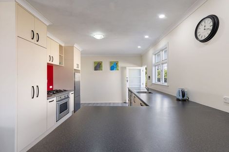 Photo of property in 218 Vogel Street, Roslyn, Palmerston North, 4414
