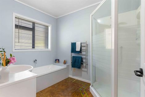 Photo of property in 46 Herbert Drive, Whangamata, 3620