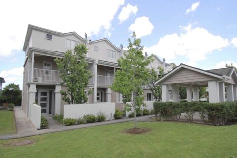 Photo of property in The Rise, 8/11 Hatfield Place, Albany Heights, Auckland, 0632