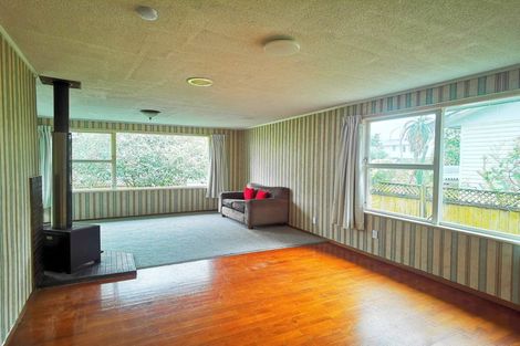 Photo of property in 60 Tatariki Street, Rosehill, Papakura, 2113