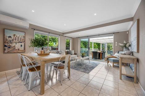 Photo of property in 11 Hinton Place, Pyes Pa, Tauranga, 3112