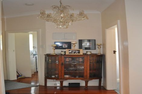 Photo of property in 1/2 View Road, Mount Eden, Auckland, 1024