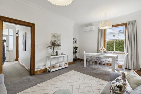 Photo of property in 8 Moir Street, Mount Victoria, Wellington, 6011