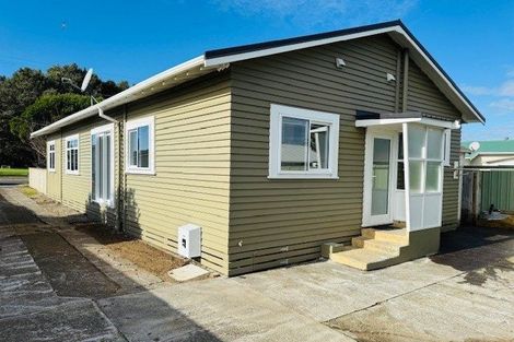 Photo of property in 40 Fitzroy Road, Fitzroy, New Plymouth, 4312