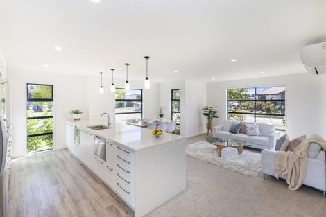 Photo of property in 1 Tangy Loch Lane, Broomfield, Christchurch, 8042