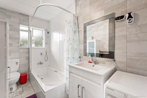 Photo of property in 9/66 Astley Avenue, New Lynn, Auckland, 0600