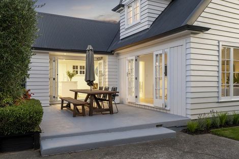 Photo of property in 66 Memorial Avenue, Ilam, Christchurch, 8053
