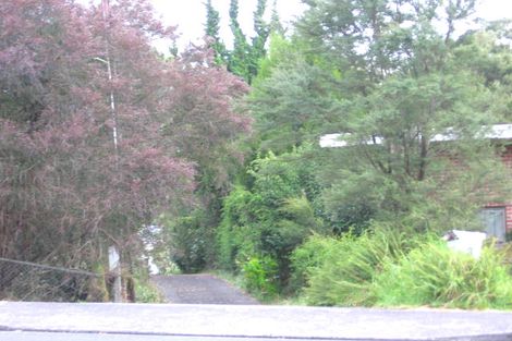 Photo of property in 2/3 Sunnyside Road, Sunnyvale, Auckland, 0612