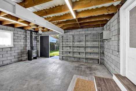 Photo of property in 36 Tawhiti Road, Hawera, 4610