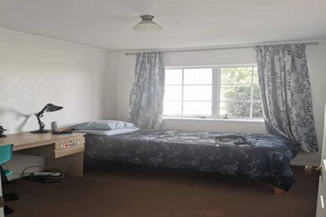 Photo of property in 4 Fieldstone Court, Northpark, Auckland, 2013