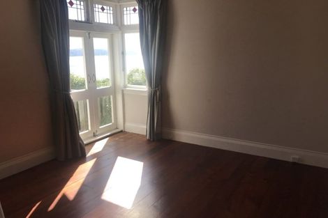 Photo of property in 15 Palliser Road, Roseneath, Wellington, 6011