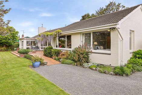 Photo of property in 35a Hamilton Avenue, Ilam, Christchurch, 8041