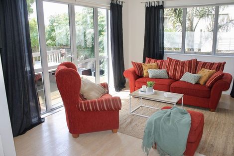 Photo of property in 25a Alexander Avenue, Torbay, Auckland, 0630