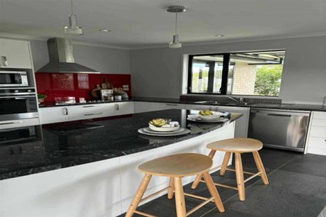 Photo of property in 4 Kowi Lakes Drive, One Tree Point, 0118