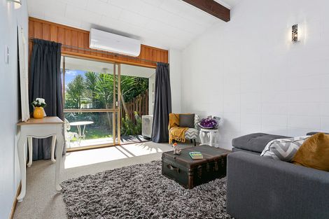 Photo of property in 80 Princes Street, Cambridge, 3434