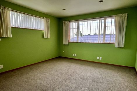 Photo of property in 296 Mairehau Road, Burwood, Christchurch, 8083