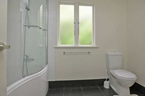 Photo of property in 64 Eden Street, Island Bay, Wellington, 6023