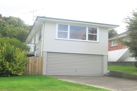 Photo of property in 15 Dowse Drive, Maungaraki, Lower Hutt, 5010