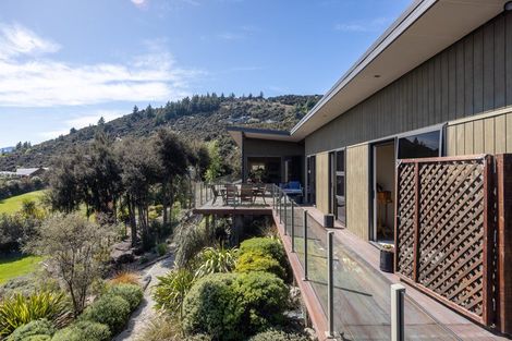 Photo of property in 16 Hidden Hills Drive, Wanaka, 9305