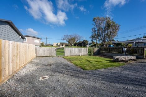 Photo of property in 10 Alexander Road, Raumati Beach, Paraparaumu, 5032