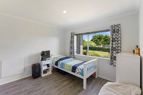 Photo of property in 192 Waitohu Valley Road, Otaki, 5583