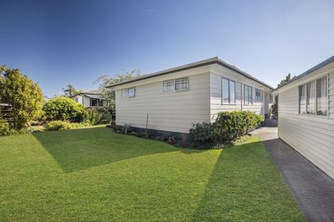 Photo of property in 25 Lipton Grove, Opaheke, Papakura, 2113
