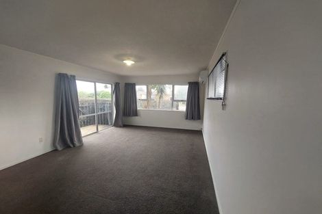 Photo of property in 27 John Walker Drive, Manurewa, Auckland, 2102