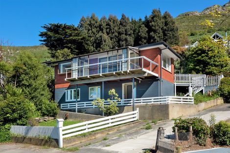 Photo of property in 27 Walkers Road, Lyttelton, 8082
