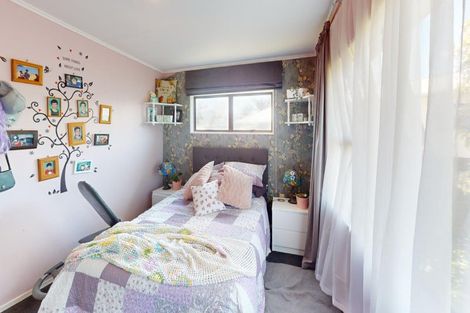 Photo of property in 3 Pryde Place, Feilding, 4702