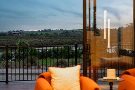 Photo of property in 28 Evergreen Parade, Rosehill, Papakura, 2113