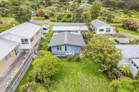 Photo of property in 9 Toenga Road, Pukerua Bay, 5026