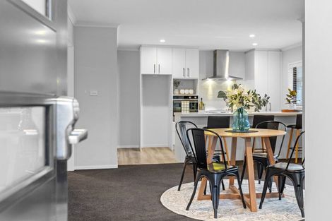 Photo of property in 81 Puhirake Crescent, Pyes Pa, Tauranga, 3112