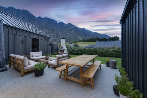 Photo of property in 11 Jacks Point Rise, Jacks Point, Queenstown, 9371