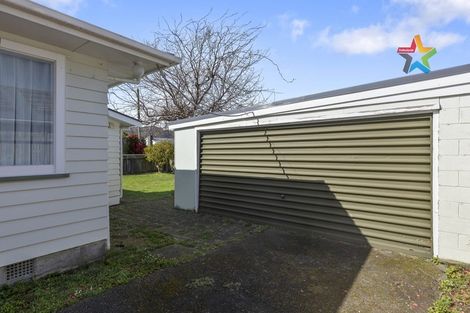 Photo of property in 35 Garden Road, Avalon, Lower Hutt, 5011