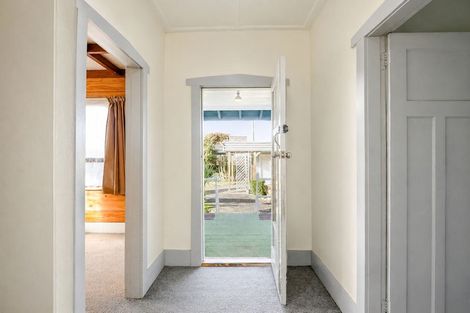 Photo of property in 23a Kawaha Point Road, Fairy Springs, Rotorua, 3015