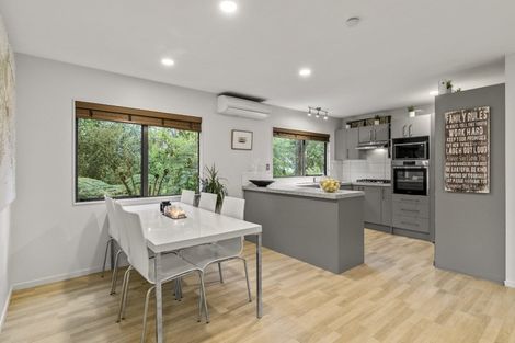 Photo of property in 34b Kiteroa Terrace, Rothesay Bay, Auckland, 0630