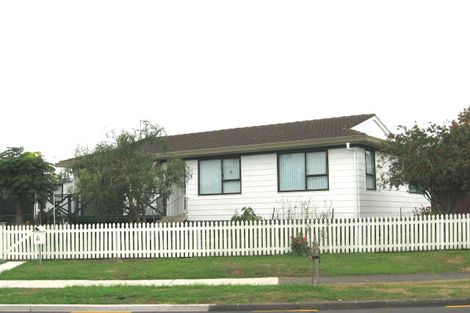 Photo of property in 2/67 Luanda Drive, Ranui, Auckland, 0612