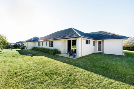 Photo of property in 13 Alan Livingston Drive, Cambridge, 3434