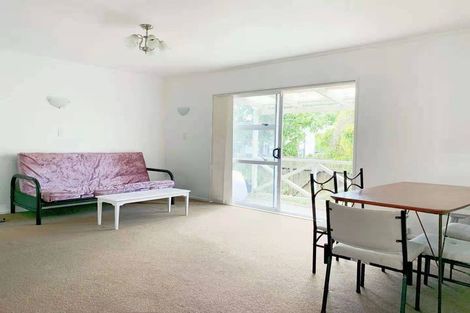 Photo of property in 104 Lynwood Road, New Lynn, Auckland, 0600