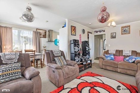 Photo of property in 2/23 Silver Creek Road, Weymouth, Auckland, 2103