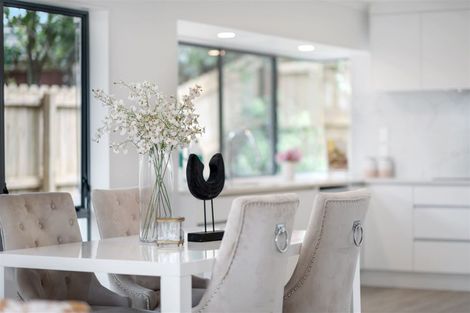 Photo of property in 2/10 Casabella Court, Northpark, Auckland, 2013