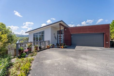 Photo of property in 27 Endeavour Drive, Whitby, Porirua, 5024