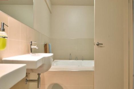 Photo of property in 5/2 Manor Place, Dunedin Central, Dunedin, 9016