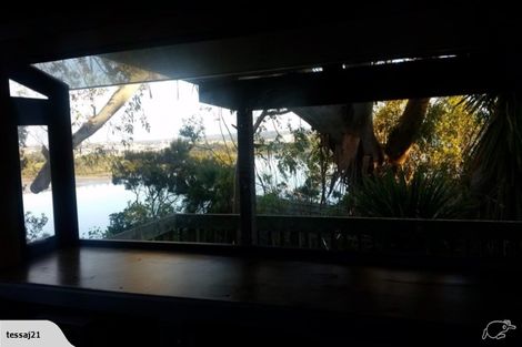 Photo of property in 37 Dakota Avenue, Beach Haven, Auckland, 0626