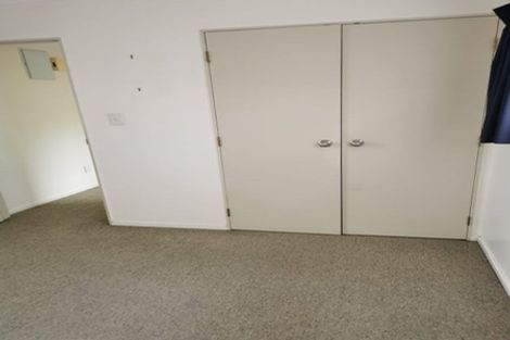 Photo of property in 70 Sturges Road, Henderson, Auckland, 0612